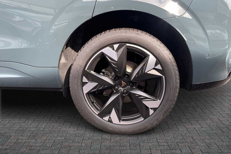 2025 Cupra Terramar 1.5 eHybrid 204 V2 5dr DSG Hatchback Hybrid Automatic