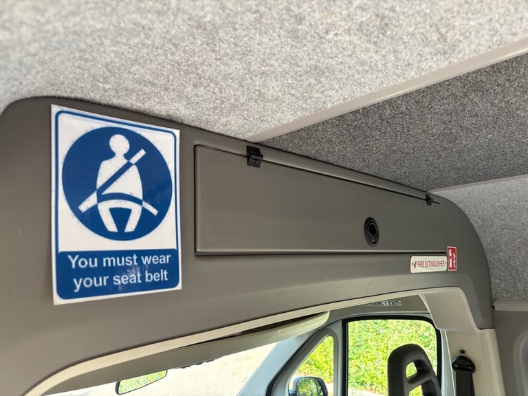 67reg Peugeot Boxer / Citroen Relay 2.0hdi 6spd 17 Seat WAV Minibus_Non D1 Model