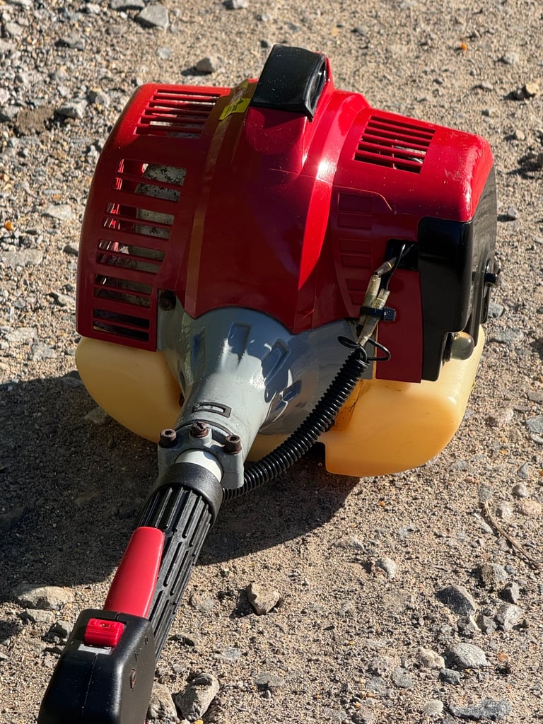 Sanli GT-25 petrol strimmer good working order 