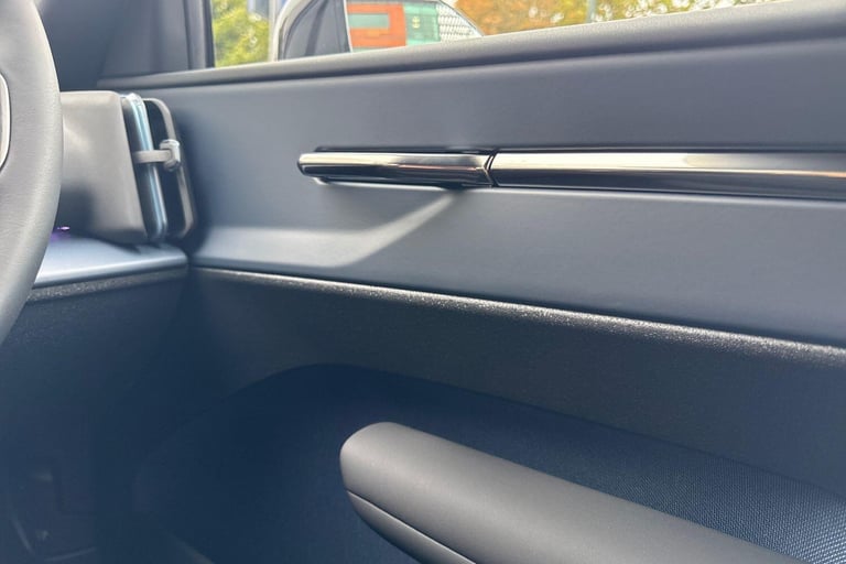 2025 Volvo EX30 Single Motor Extended Range 69kWh Plus SUV 5dr Electric Auto (272 ps) ESTATE Elec...