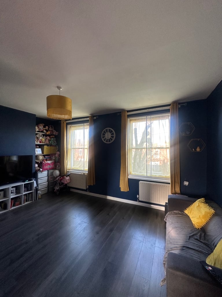 Large 1 Bed Maisonette, Looking for 2 bed outskirts of London