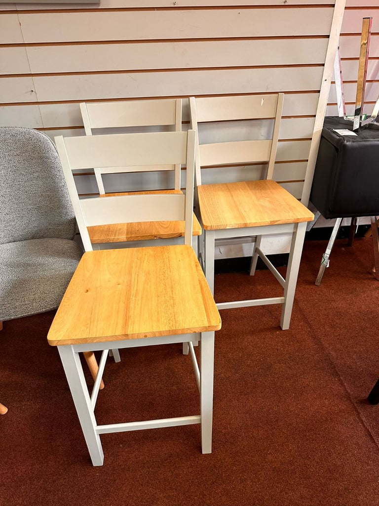 image for Chicago Oak 3 Bar Chairs 