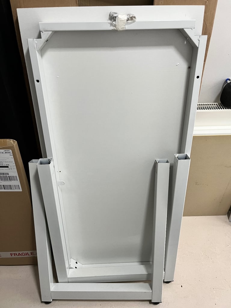 Office desk 