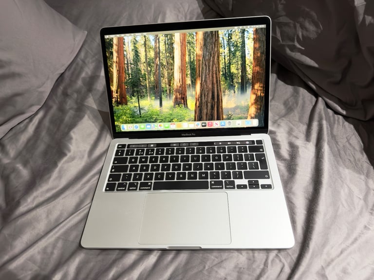 image for MACBOOK PRO 2020 13” LAPTOP I5, 16GB RAM, 256GB SSD, BATTERY CYCLE 220 SILVER, EXCELLENT CONDITION  
