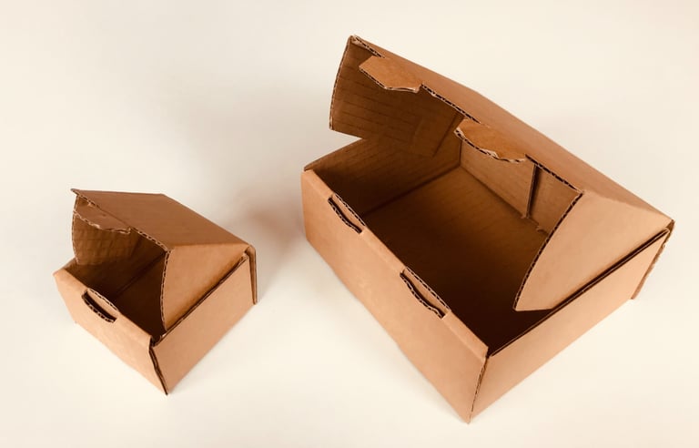 100 Small Gift items / Jewellery packaging packing cardboard boxes for Home Business 8X8X5cm