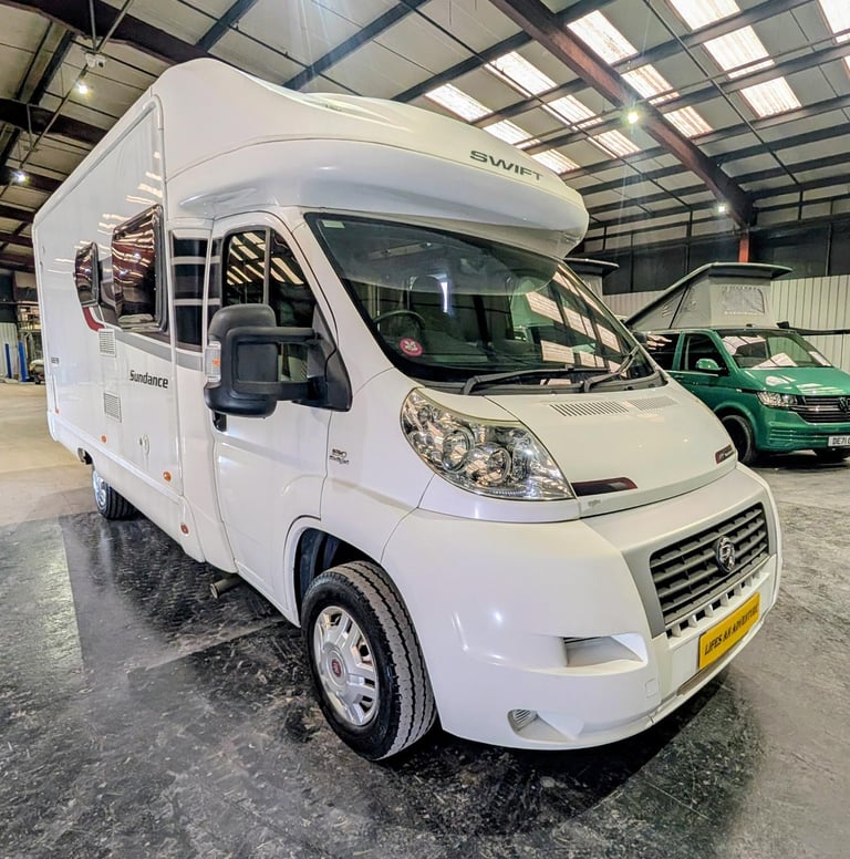 image for Fiat DUCATO Swift Sundance 622FB 4 Berth Fixed Bed Motorhome 