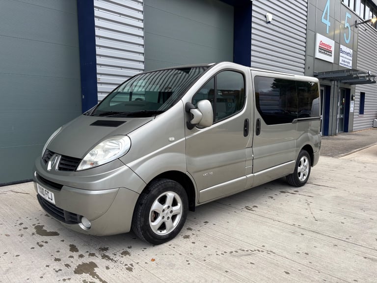 RENAULT TRAFIC 2.0TD DCI SL27 SPORT MINIBUS 1 OWNER FROM NEW ONLY DONE 117,000 MILES