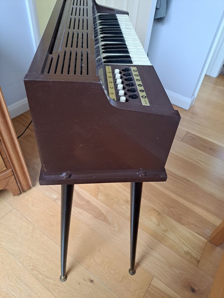 Vintage Rosedale 1222 Electric Chord Organ 