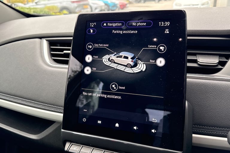 2022 Renault Zoe R135 EV50 52kWh Iconic Auto 5dr (Boost Charge) Hatchback ELECTRIC Automatic