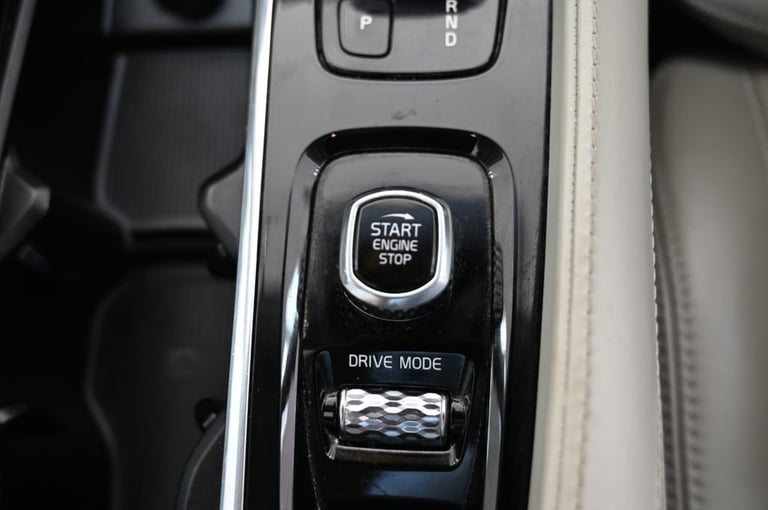 2019 69 VOLVO XC90 2.0 B5 MHEV INSCRIPTION PRO SUV 5DR DIESEL HYBRID AUTO 4WD EU