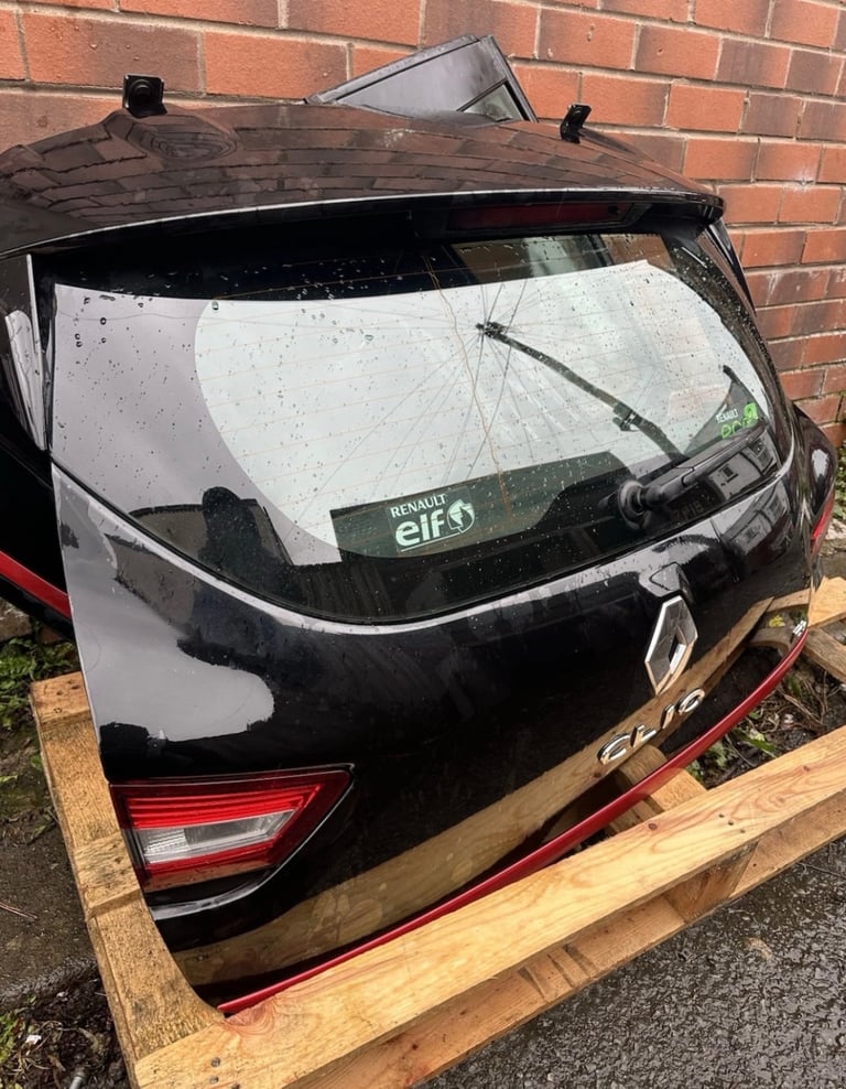 RENAULT CLIO DYNAMIQUE S MNAV TCE 90 0.9L PETROL 2013-2019 IN BLACK (TEGNE)