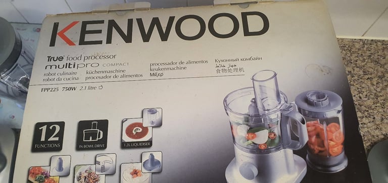 Kenwood FP980 Food Processor - Excellent Condition