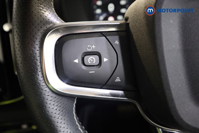 2021 Volvo XC40 1.5 T3 [163] R DESIGN 5dr Geartronic SUV Petrol Automatic