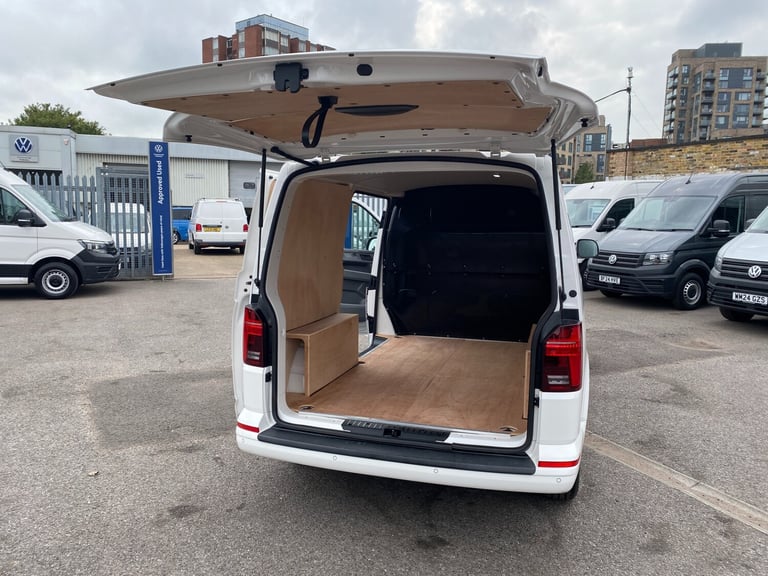 2024 Volkswagen Transporter 2.0 TDI 150 Highline Van PANEL VAN Diesel Manual