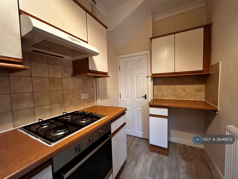 2 bedroom house in Recreation Place, Leeds, LS11 (2 bed) (#2646872)