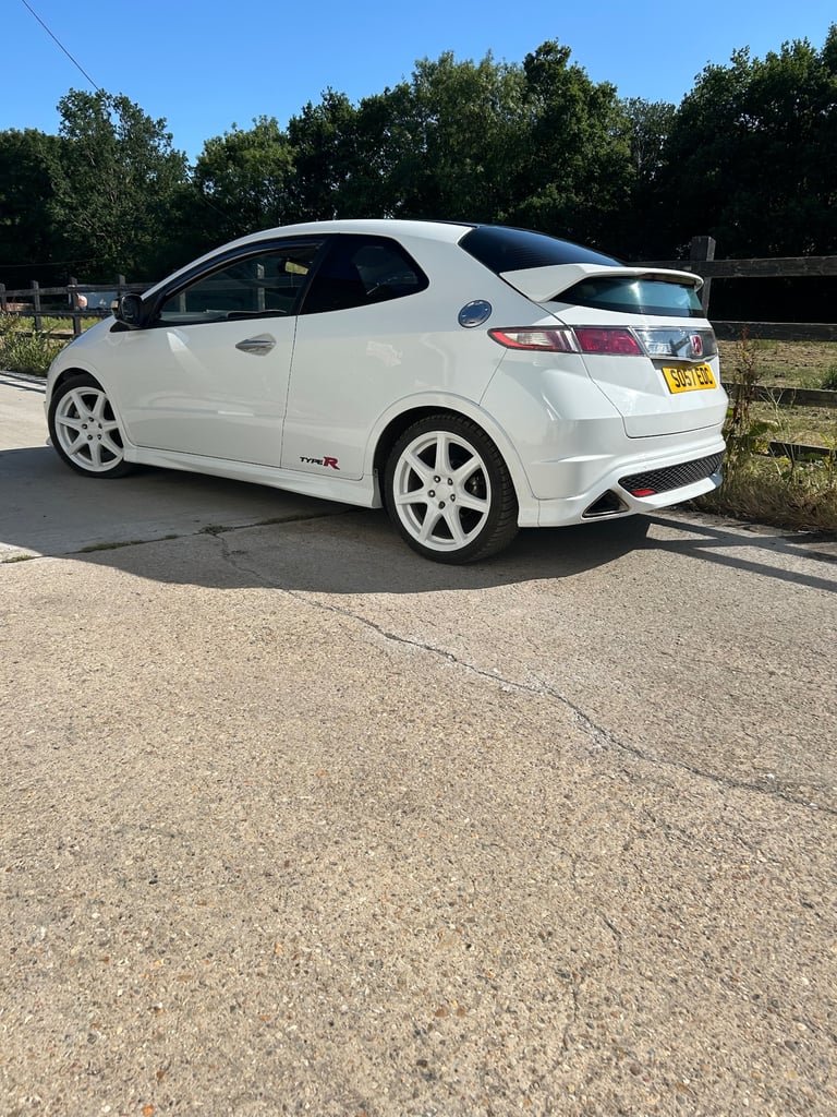 HONDA CIVIC 2.0 TYPE R GT CHAMPIONSHIP WHITE 