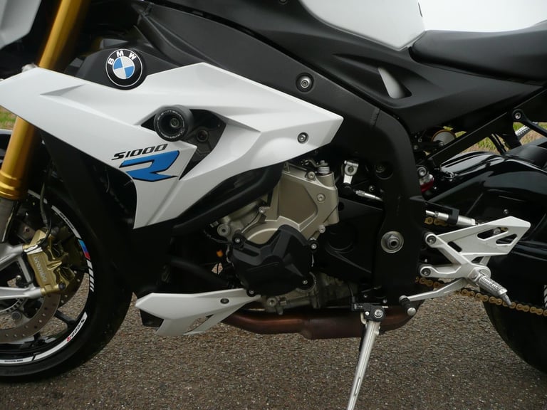 2014 BMW S1000R ABS Mint Condition Part ex / Credit/debit cards welcome.