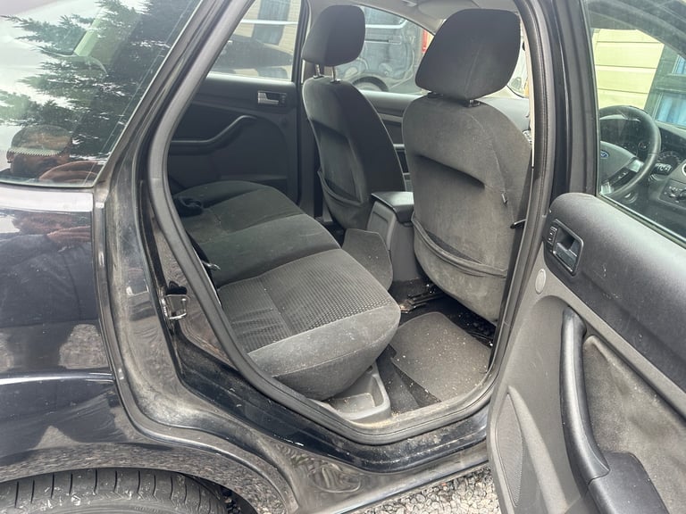 Ford, FOCUS, Hatchback, 2006, Manual, 1596 (cc), 5 doors