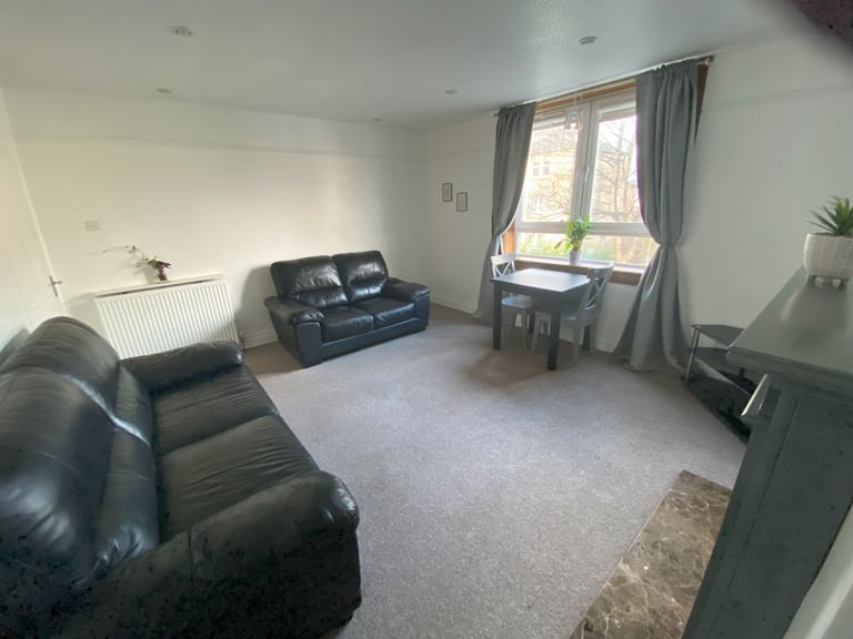 2 Bed Flat - Hutchison Avenue EH14