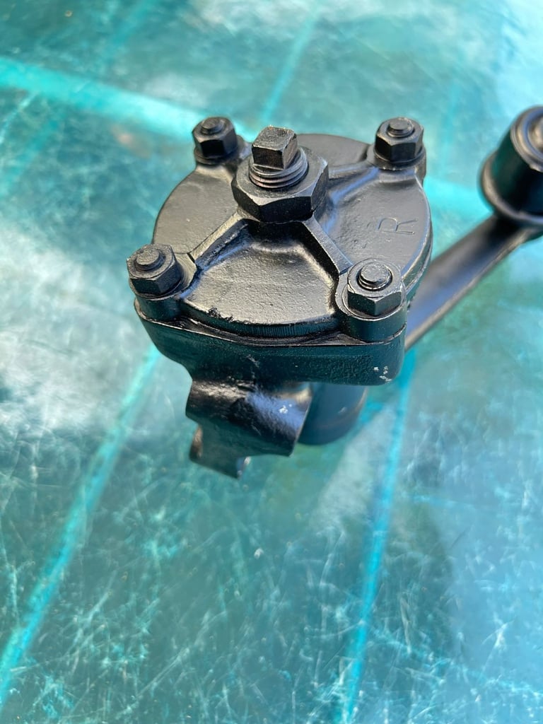 Steering idler Maserati Indy, Ghibli, Mexico, Quattroporte s1