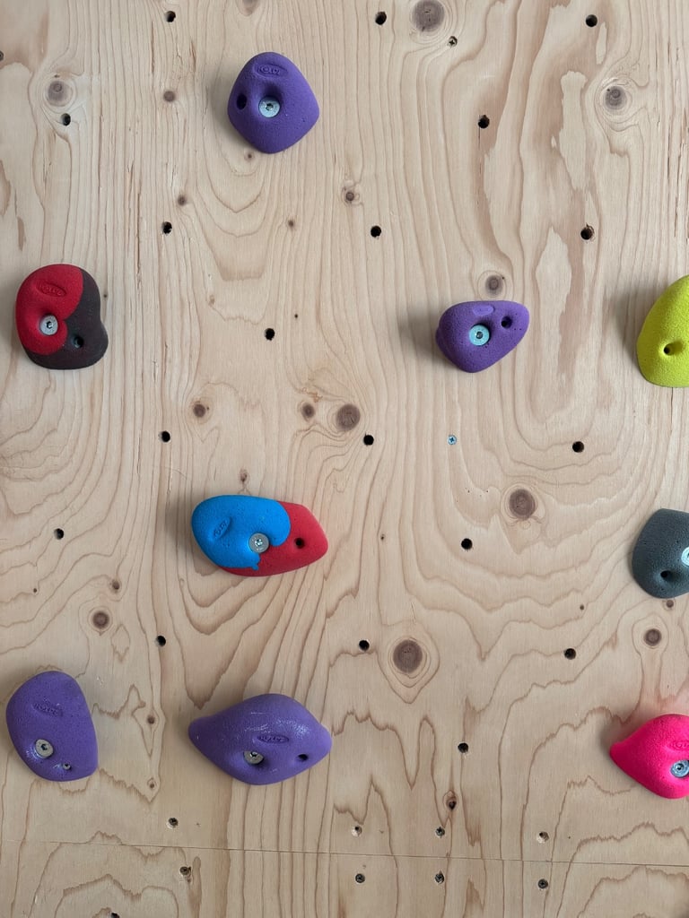Climbing wall with 22 boulder holds