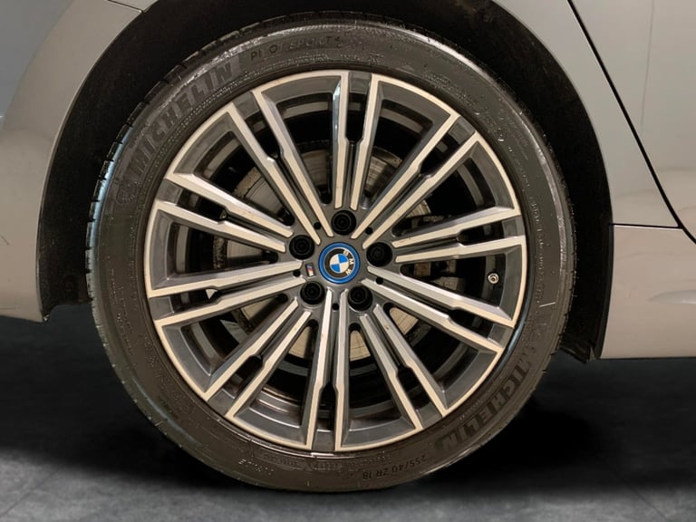 2021 BMW 3 Series 2.0 330e 12kWh M Sport Saloon 4dr Petrol Plug-in Hybrid Auto xDrive Euro 6  Sal...