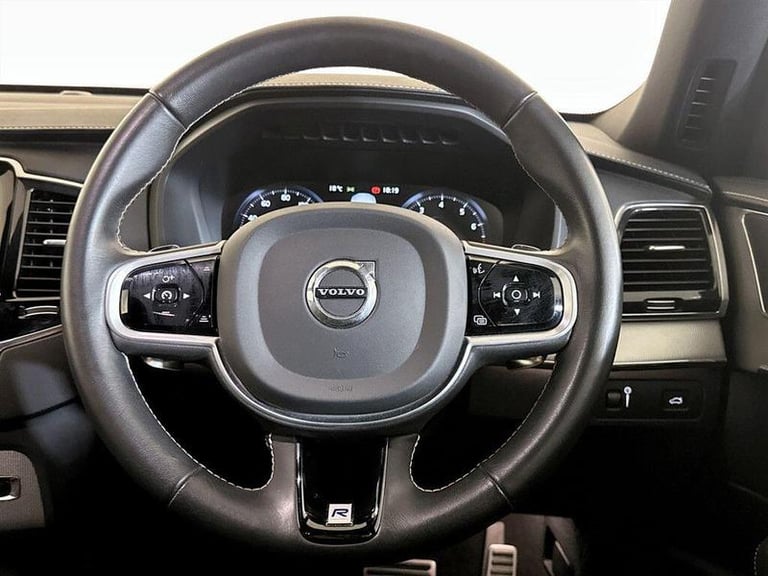 2020 Volvo XC90 2.0 B5 MHEV R-Design Auto 4WD Euro 6 (s/s) 5dr Automatic SUV Hybrid Automatic