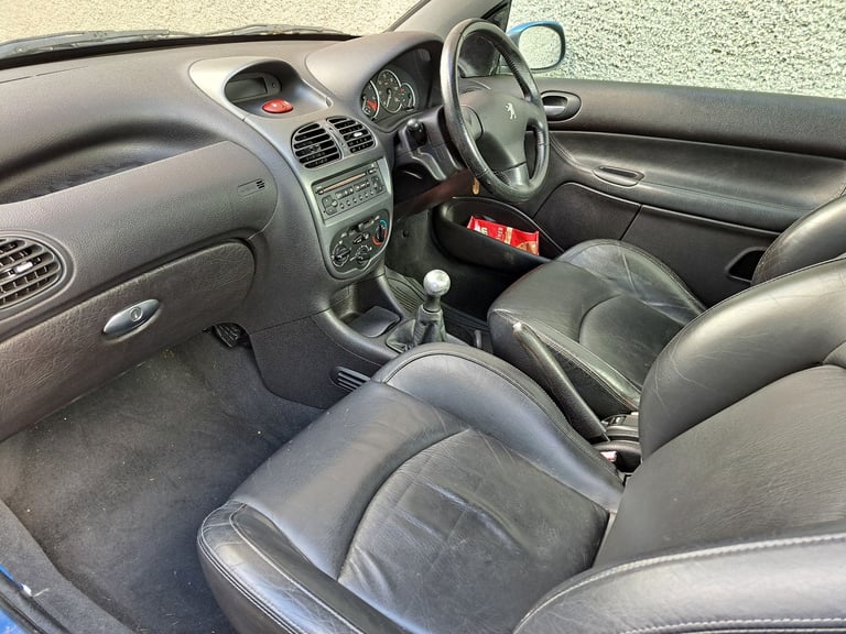 Peugeot, 206, Convertible, 2003, Manual, 1587 (cc), 2 doors