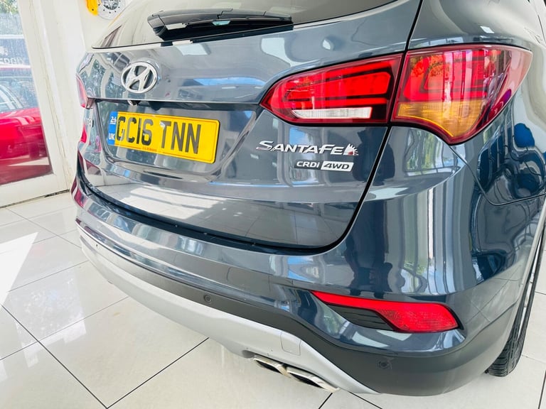 2016 Hyundai Santa Fe 2.2 CRDi Blue Drive Premium Auto 4WD Euro 6 (s/s) 5dr (7 Seat) ESTATE Diese...