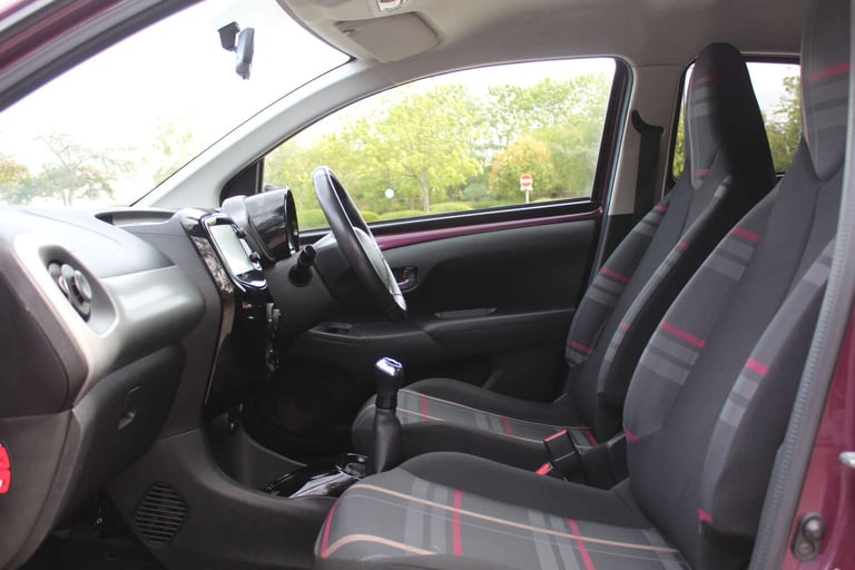 2014 Peugeot 108 1.2 VTi Allure 5dr HATCHBACK PETROL Manual