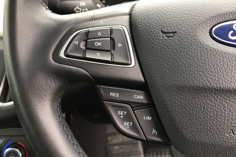 2017 Ford Focus 1.0 EcoBoost 125 Titanium 5dr Auto Hatchback Automatic