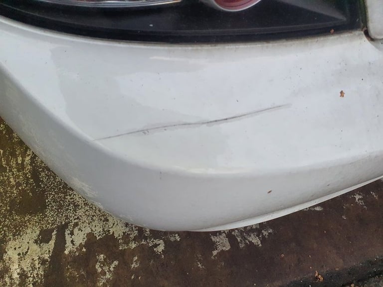 Hyundai Coupe S 111 Front Bumper White 2007
