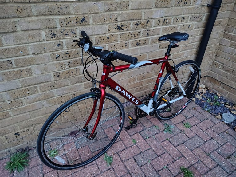 Dawes Giro 300 Flat Bar Road Bike Mens Bicycle