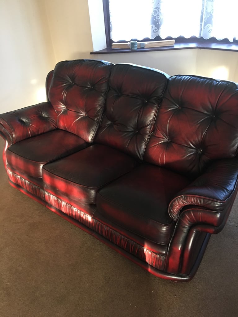 image for Burgundy Leather 3 seater Settee 