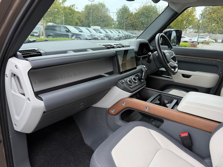 2022 Land Rover Defender 110 2.0 P400e 15.4kWh X-Dynamic HSE SUV 5dr Petrol Plug-in Hybrid Auto 4...