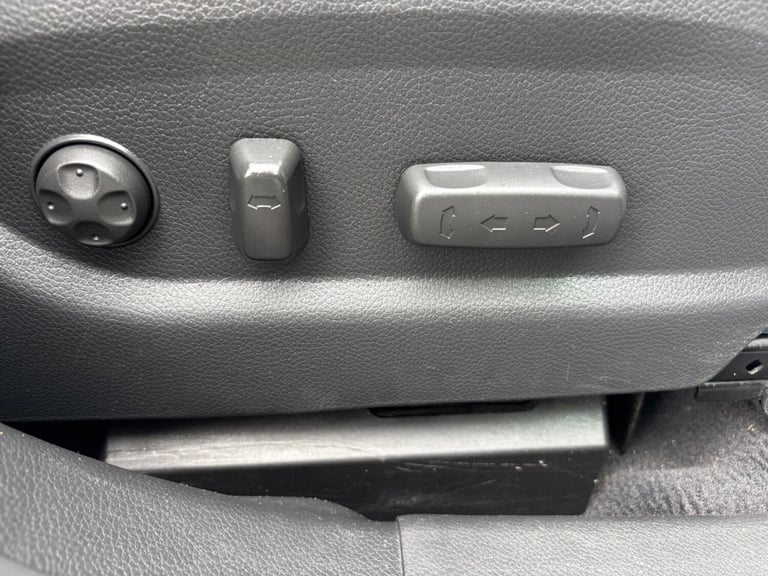 2015 Hyundai Santa Fe 2.2 CRDi Premium 4WD Euro 5 5dr (7 seat) ESTATE Diesel Manual