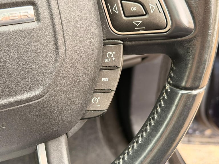 2015 Land Rover Range Rover Evoque 2.2 SD4 Pure 5dr Auto [9] [Tech Pack] ESTATE Diesel Automatic