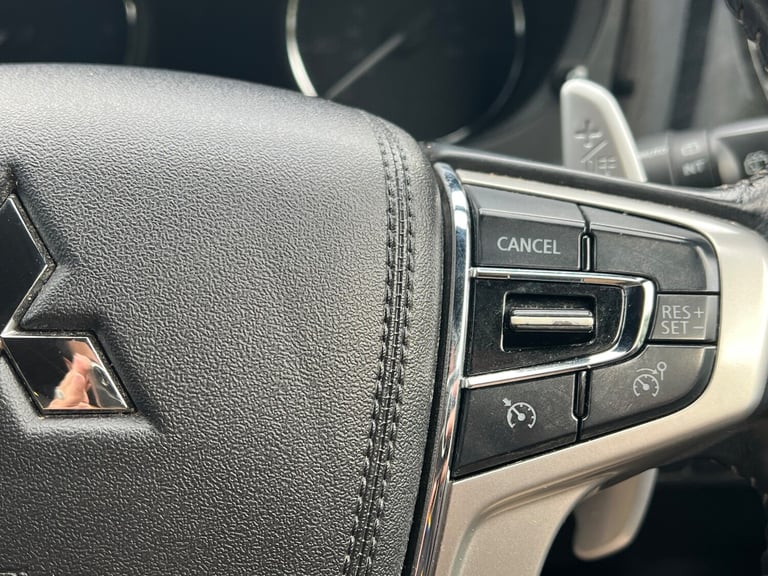 2019 Mitsubishi Outlander 2.4h TwinMotor 13.8kWh 4h SUV 5dr Petrol Plug-in