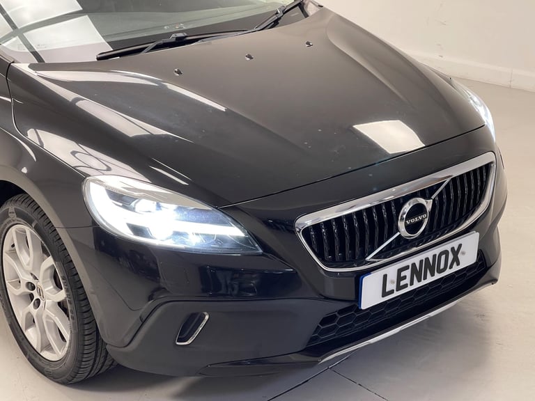 2017 Volvo V40 Cross Country 1.5 T3 Pro Auto Euro 6 (s/s) 5dr HATCHBACK Petrol Automatic