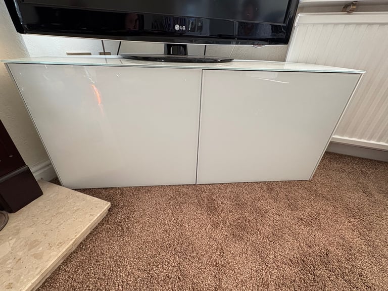 Frank Olsen corner tv unit 