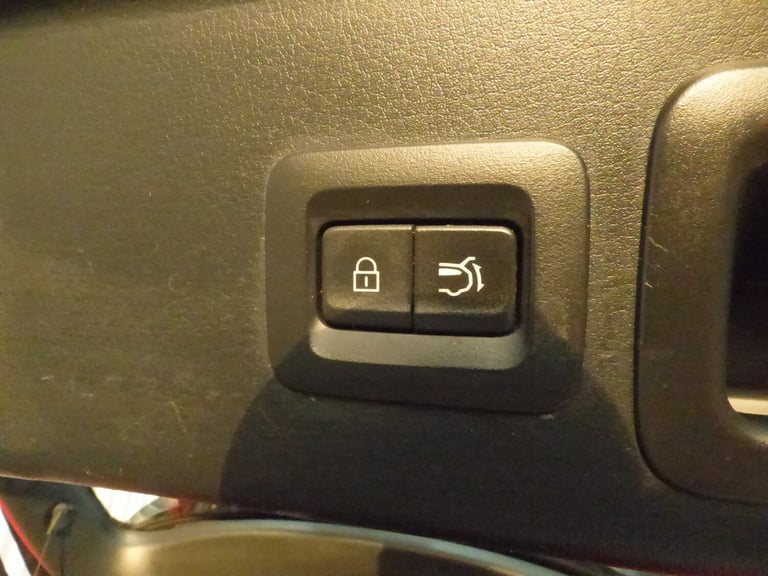 2020 Mazda CX-30 2.0 Skyactiv-G MHEV SE-L Lux 5dr Auto Hatchback PETROL Automatic