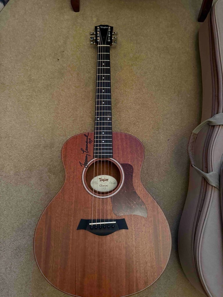 🤩 EXTREMELY RARE: Taylor GS Mini Mahogany - Signed by TOMMY EMMANUEL! 🎸