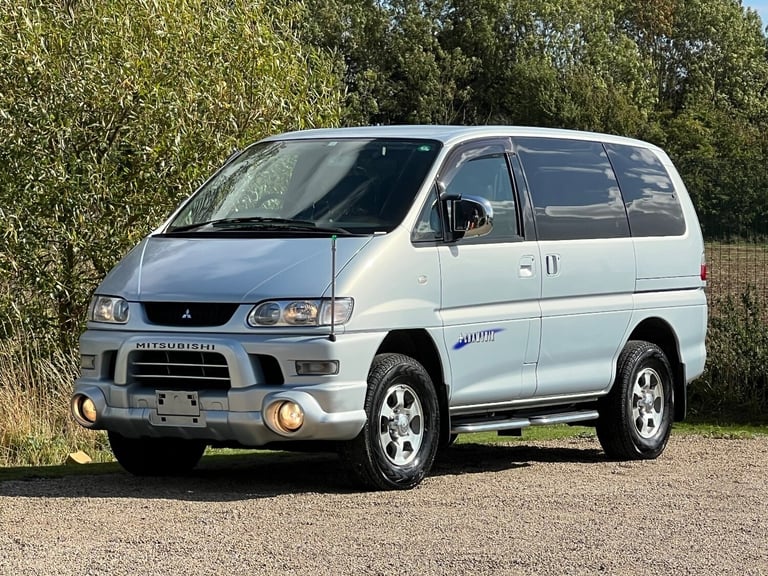 image for MITSUBISHI DELICA SPACEGEAR CHAMONIX 3.0 V6 AUTOMATIC * 8 SEATER * LOW MILEAGE *