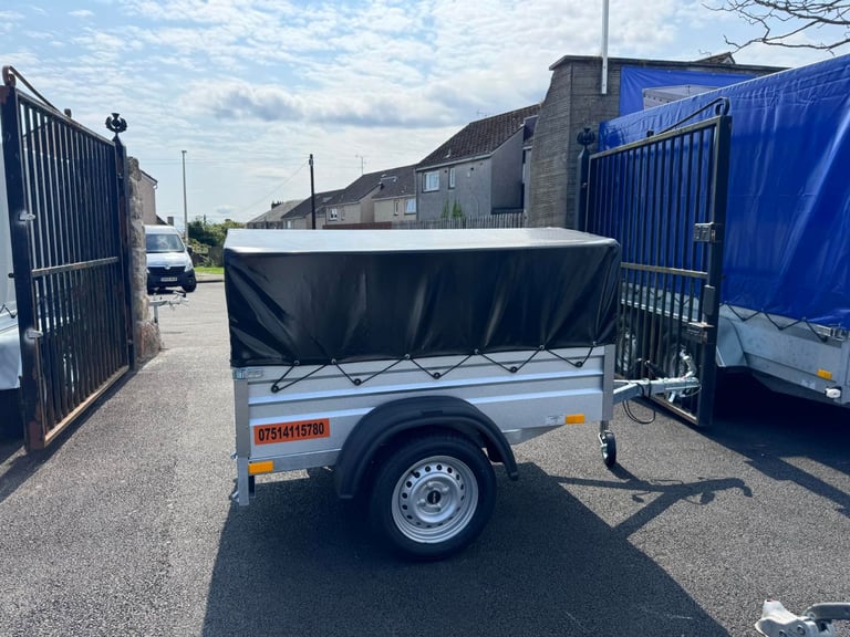 BRAND NEW NIEWIADOW 5ft x 4ft SINGLE AXLE FRAME AND COVER TRAILER (50CM)