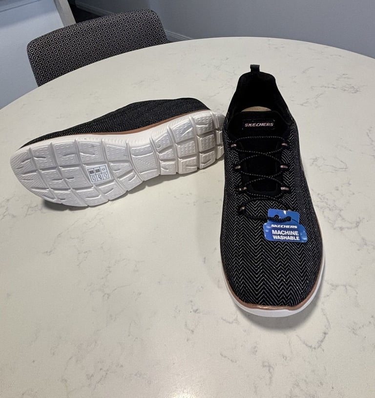 Skechers Summits Dazzling Me womens - Black/Rose Gold size 7 UK BRAND NEW