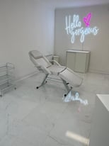 Large Beauty/Lash Room To Rent 
