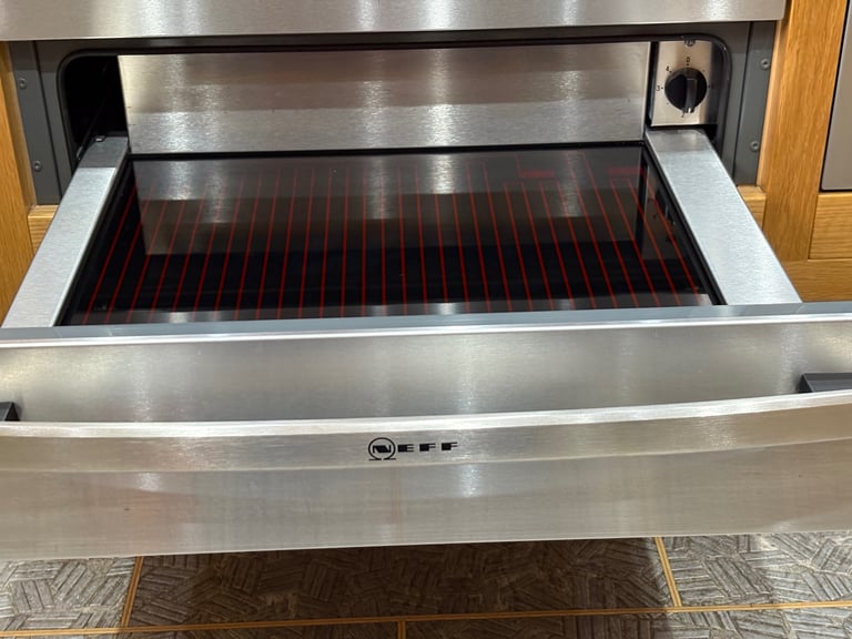 Neff Warming Drawer AS NEW Only used a maximum of 12 times