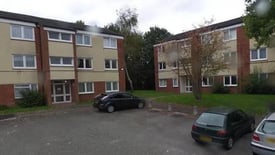 1 bedroom flat with parking 