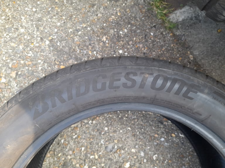 Set of Bridgestone Alenza 245 50 19 Tyres Runflat in West London Area