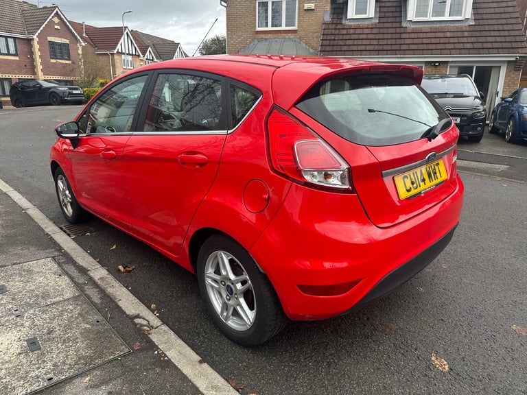 2014 ‘14’ Ford Fiesta 1.25 Zetec * low miles full service history* 